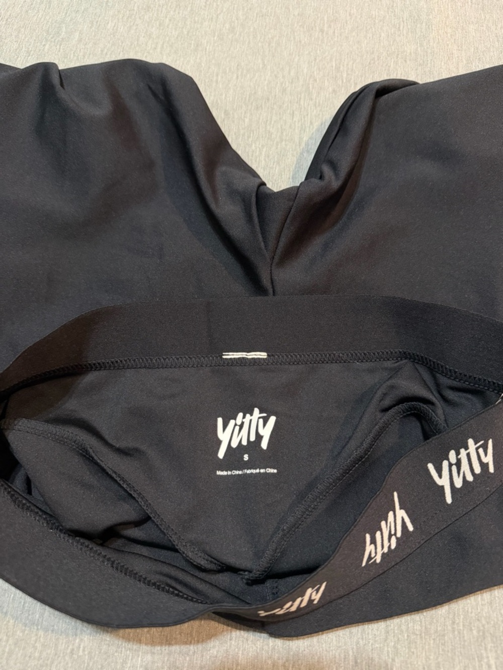 Black High-Waist Leggings with Elastic Logo Waistband - Picture 10 of 10